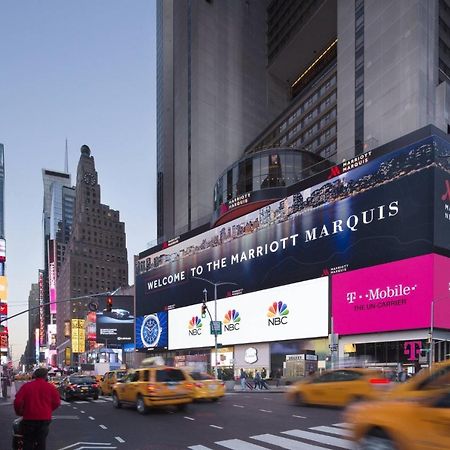 New York Marriott Marquis Hotel Exterior foto