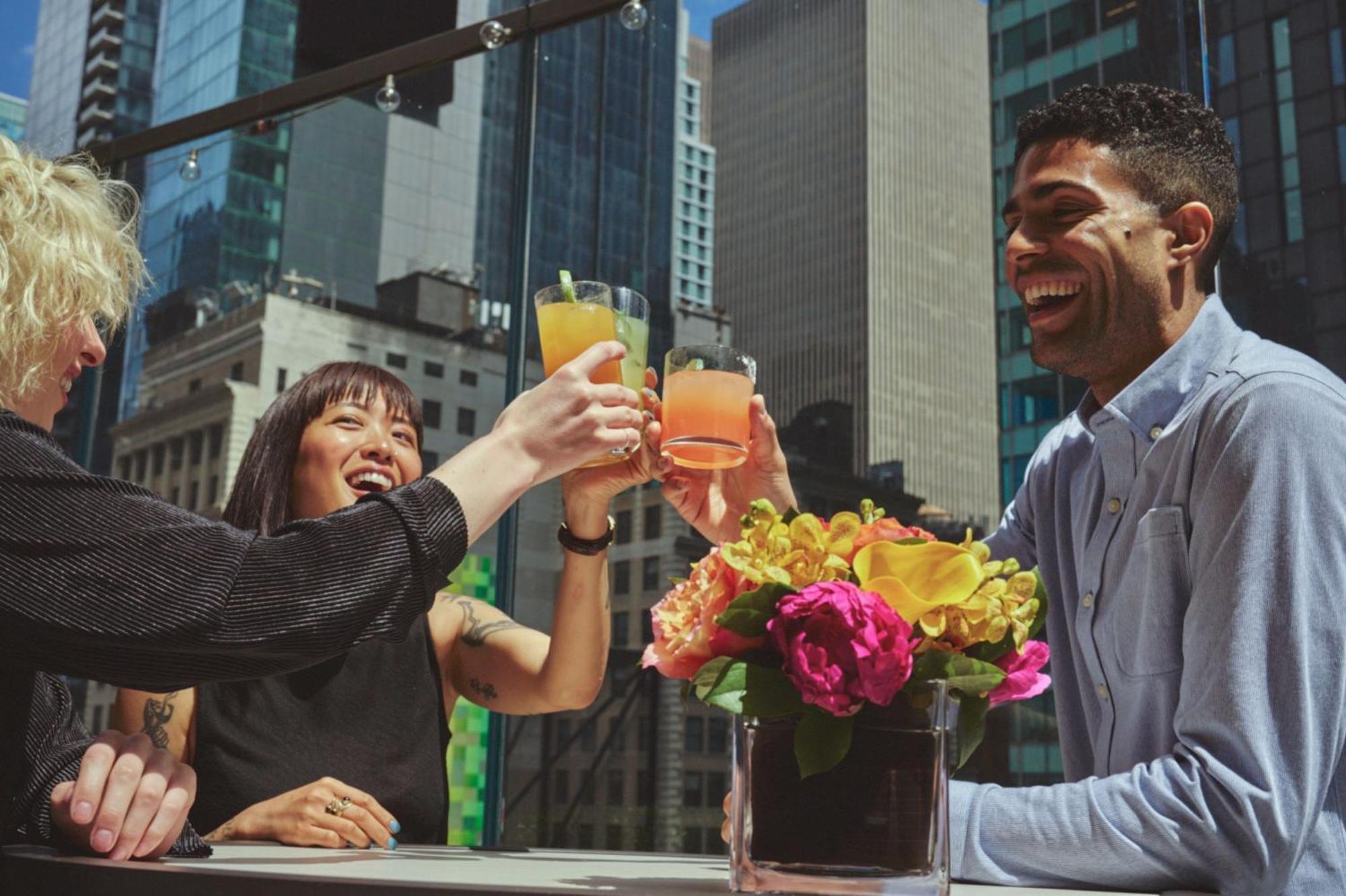 New York Marriott Marquis Hotel Exterior foto