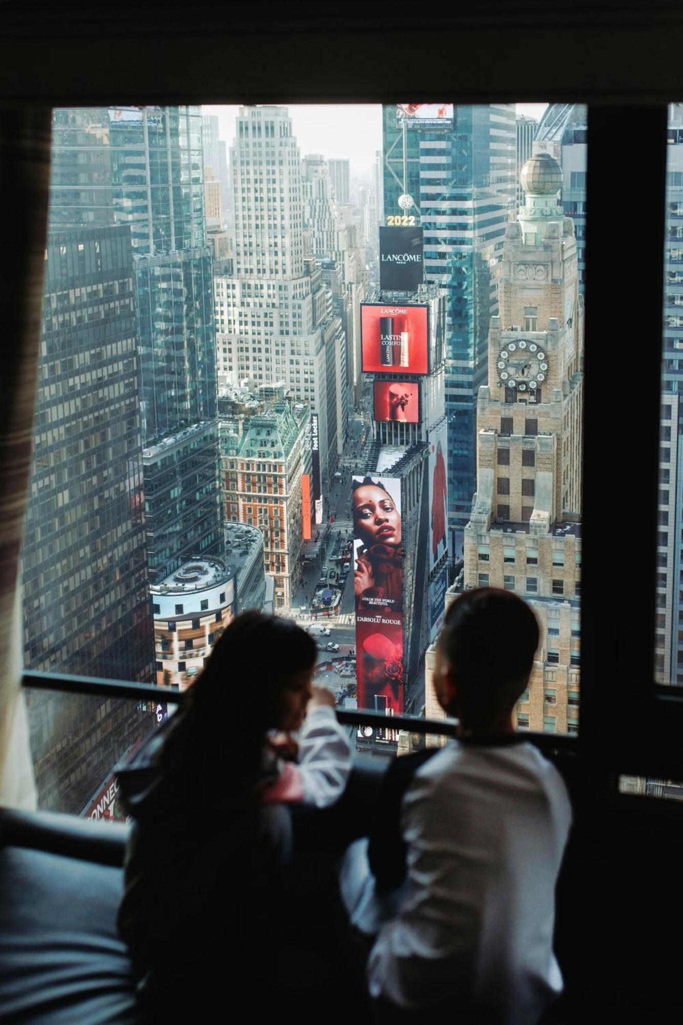 New York Marriott Marquis Hotel Exterior foto